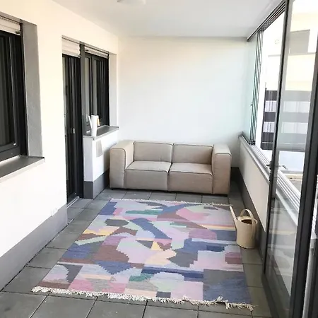 Modern Apartment With Garden And Garage شقة فيوخت
